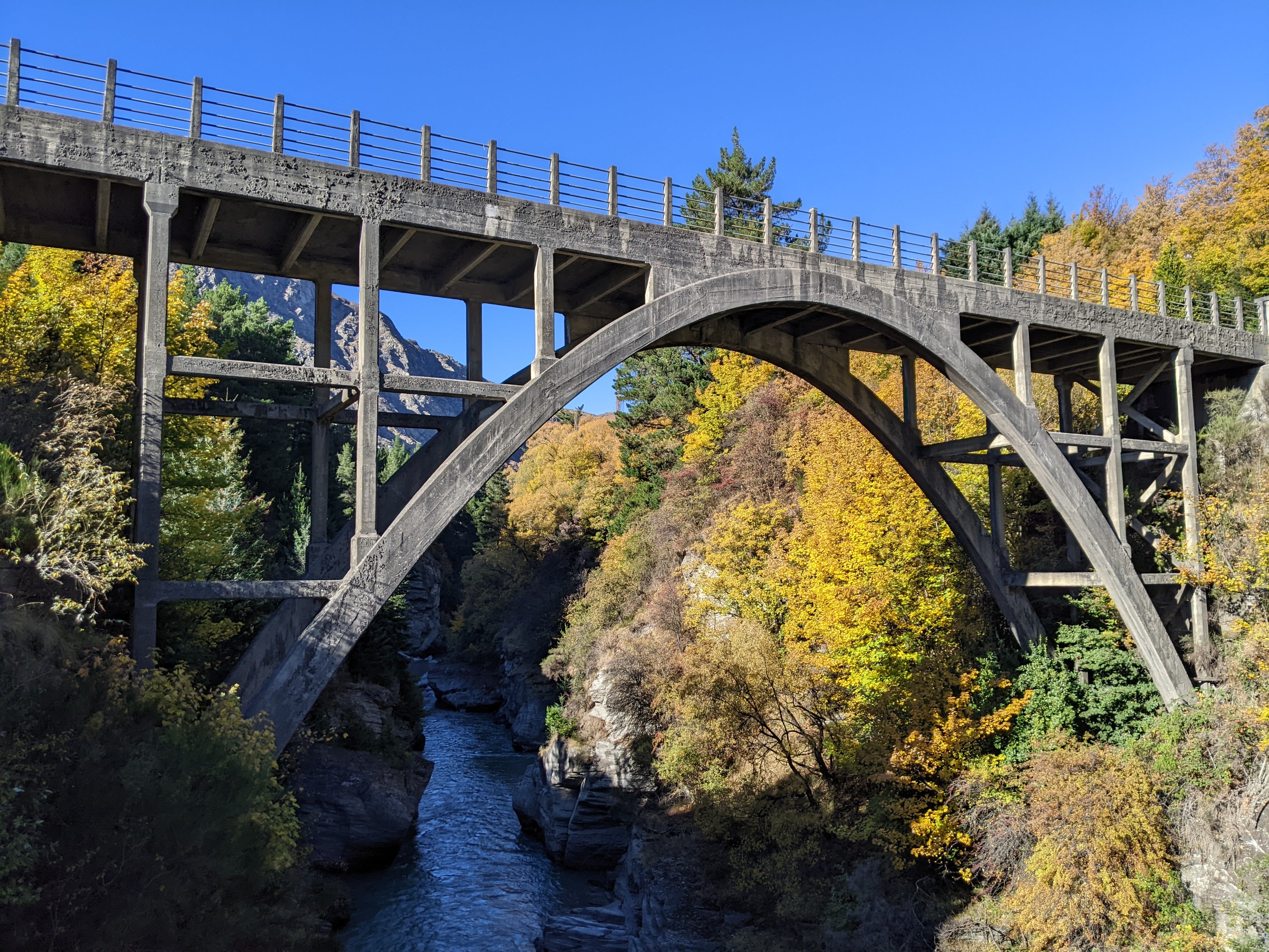 Edith Cavell Bridge